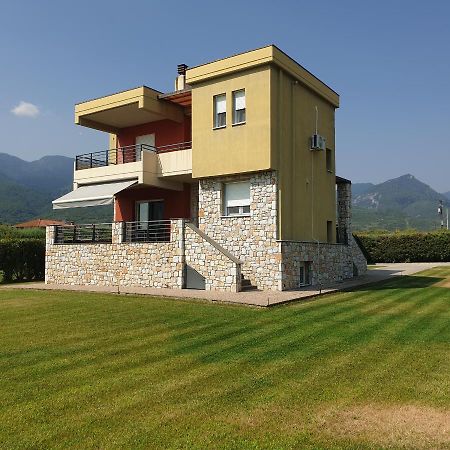 Villa Hra Skotina Exterior photo